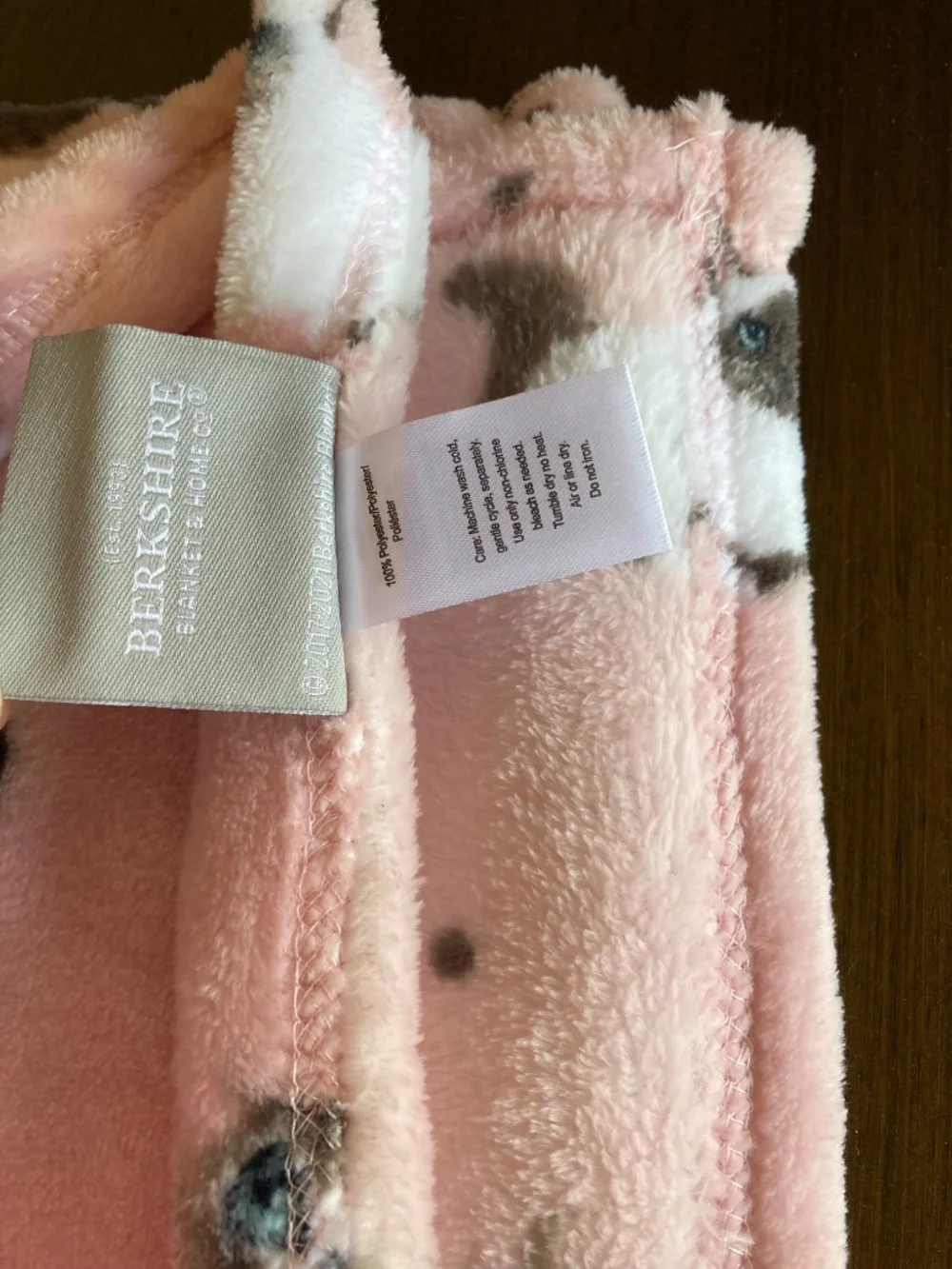Berkshire Blanket Throw - CAT Lovers - NEW
